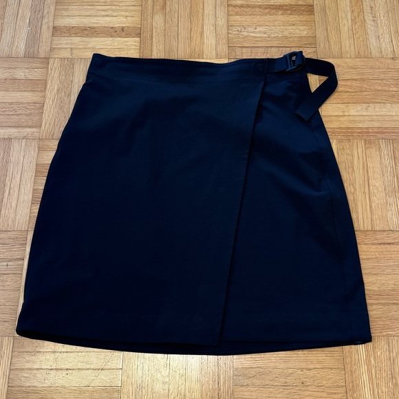 Lululemon Lab Wrap Skirt - Picture 10 of 10